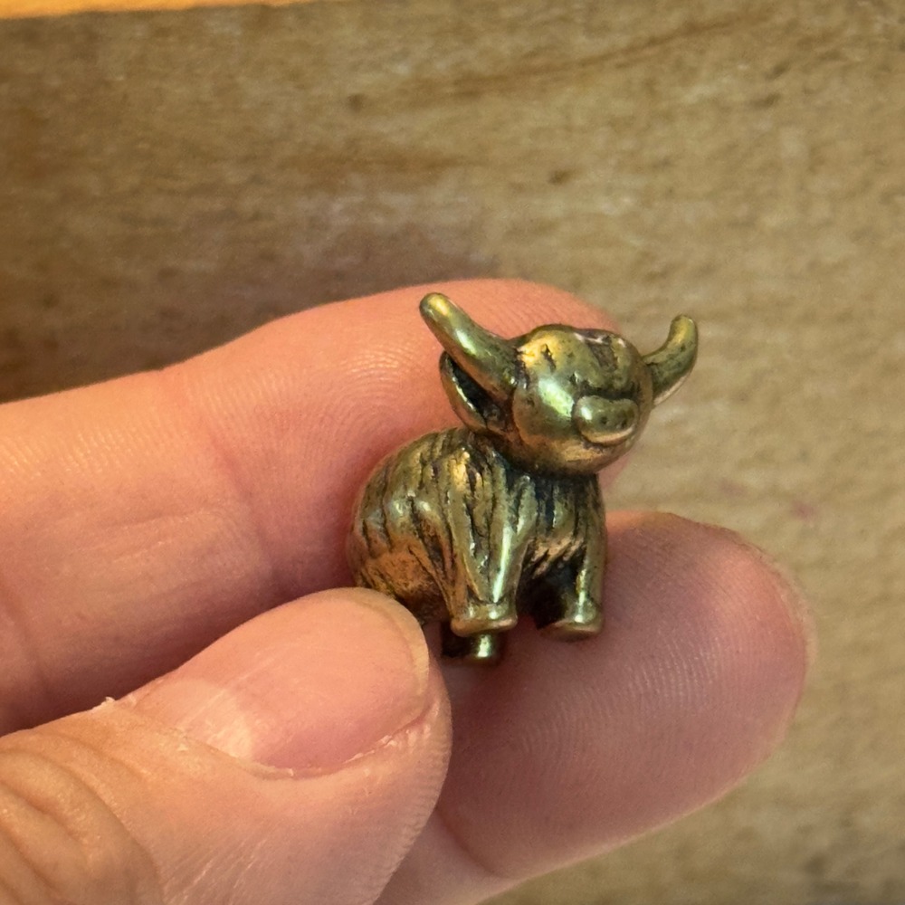BG17 Brass Highland Cow Figurine Gold Miniature Animal Vintage Style OS Tiny Yak